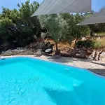 Sunrise With Stunning Views And Private Pool Katokhórion